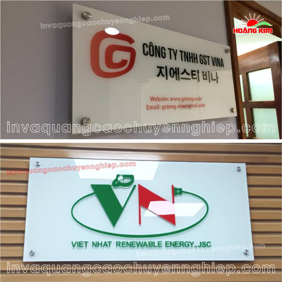 biển kính công ty gán chữ nổi mica và dán decal